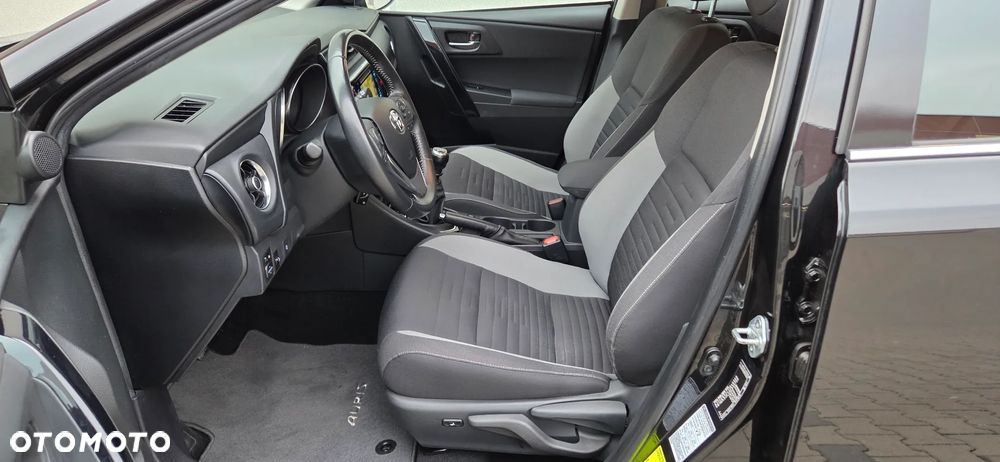 Toyota Auris 1.2 Turbo Edition-S - 30