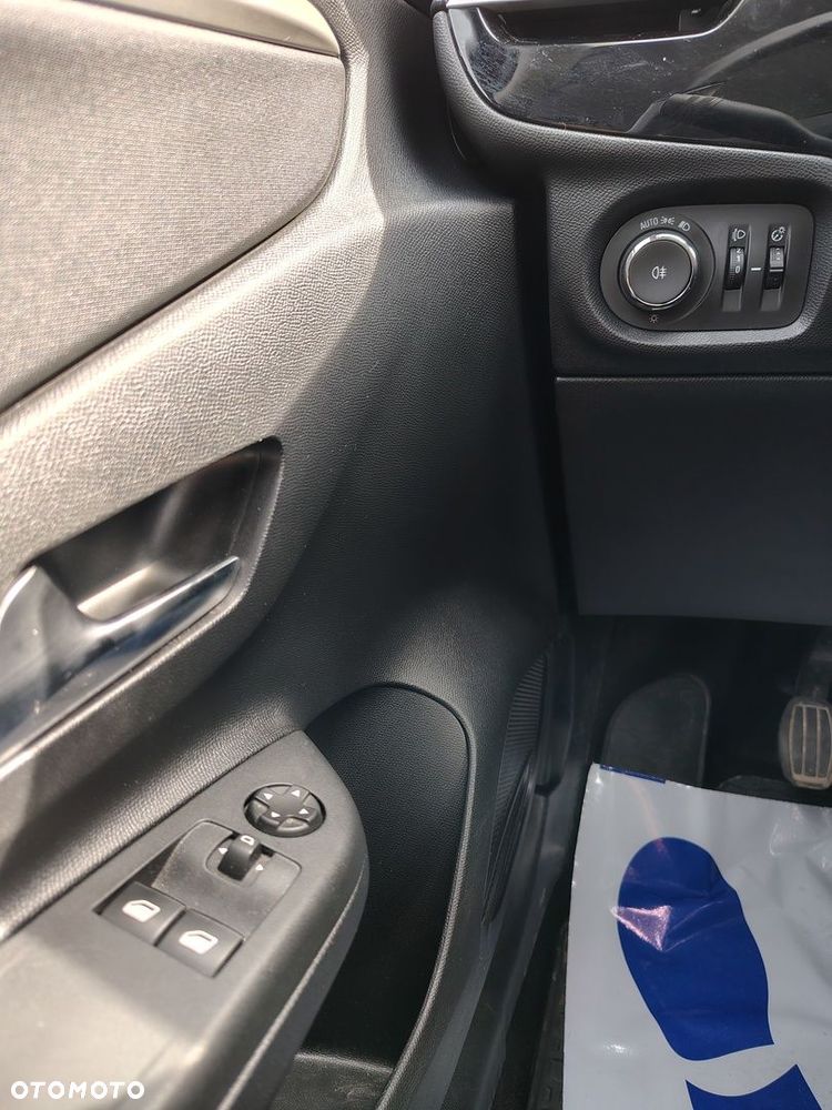 Opel Corsa 1.2 S&S - 11