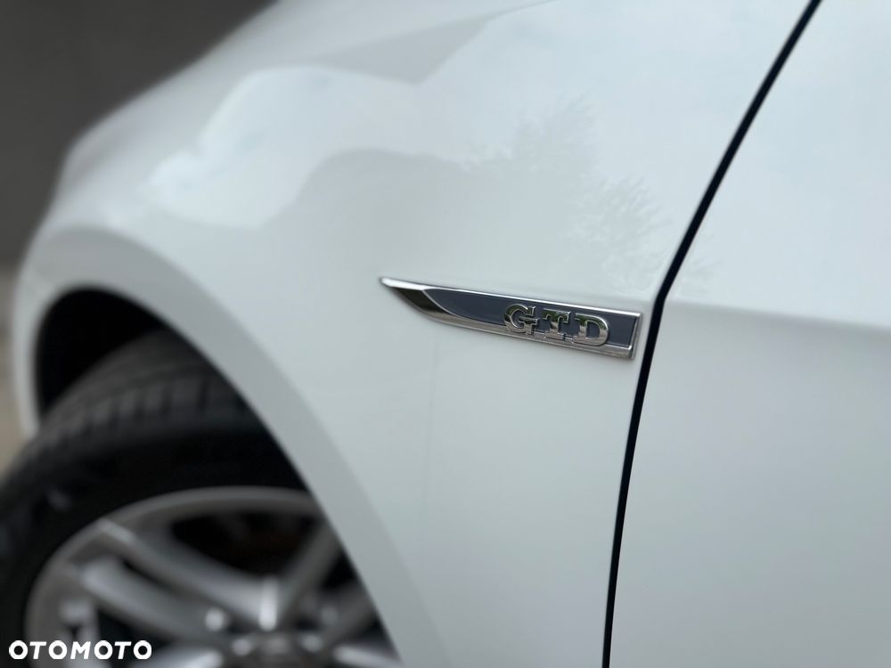 Volkswagen Golf - 36