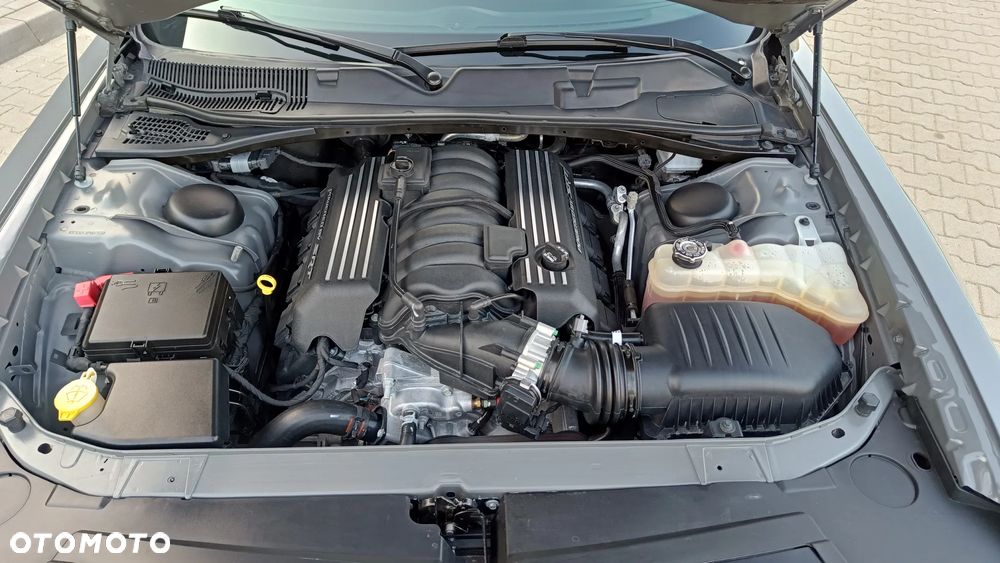 Dodge Challenger - 13
