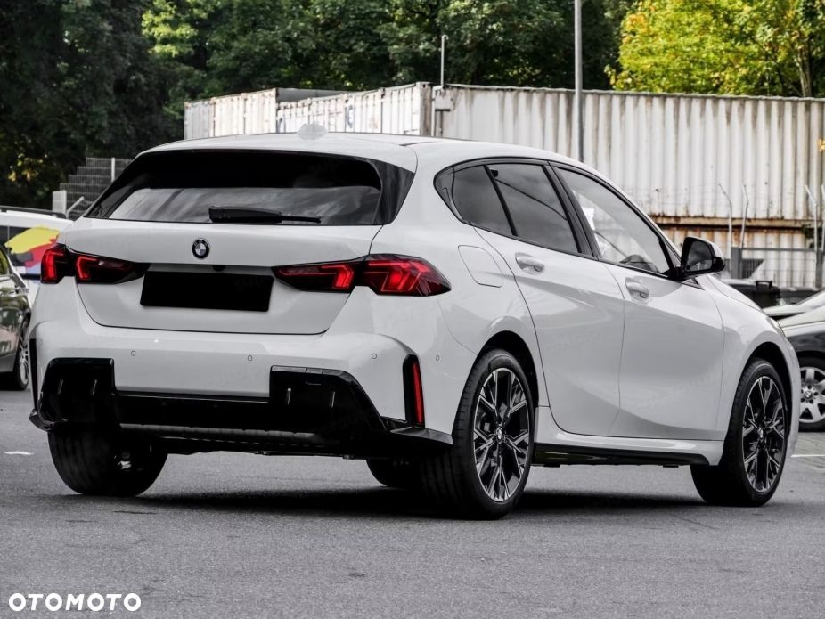 BMW Seria 1 120 mHEV - 5