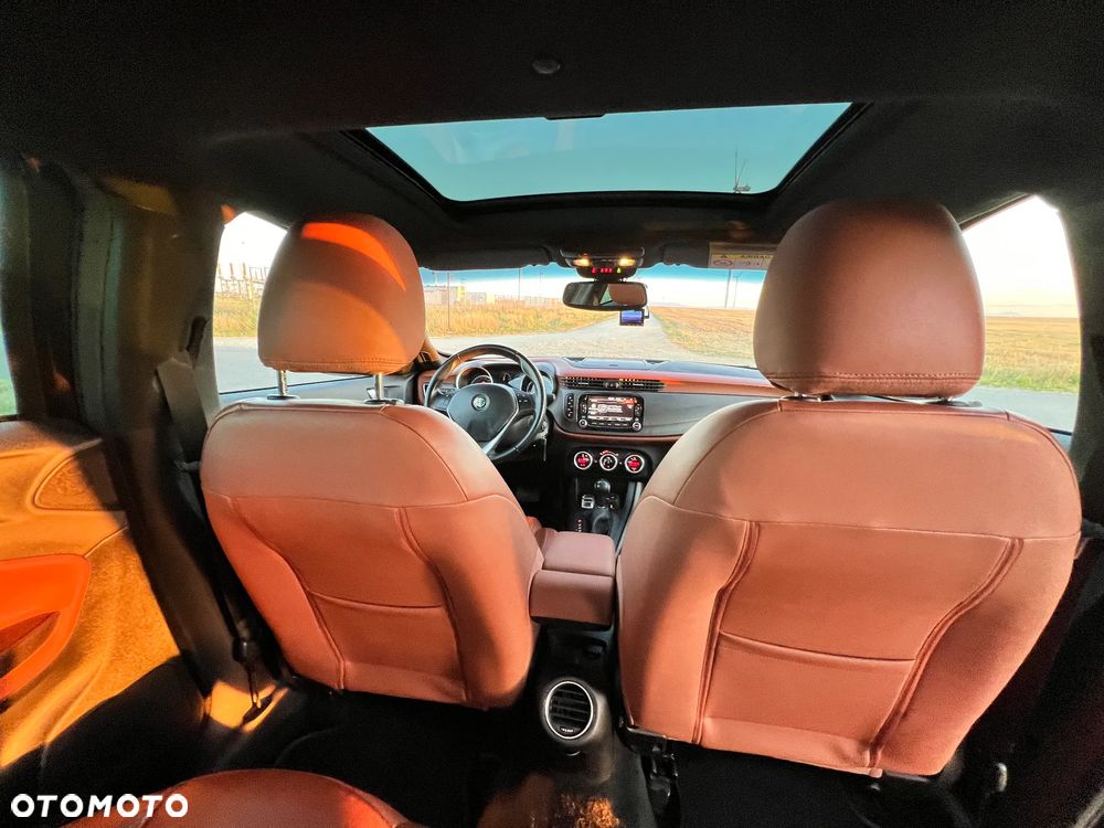 Alfa Romeo Giulietta 2.0 JTDM Exclusive TCT - 12