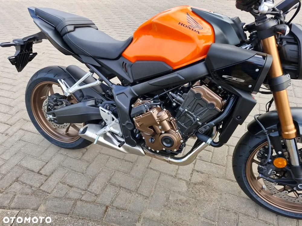 Honda CB - 7
