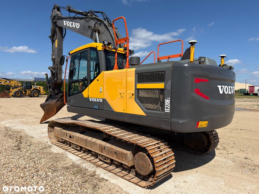 Volvo EC 220 EL - 3