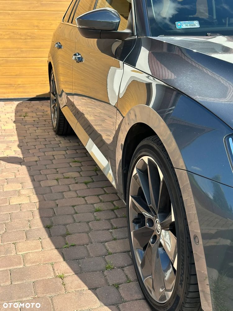 Skoda Superb 2.0 TDI Style DSG - 11