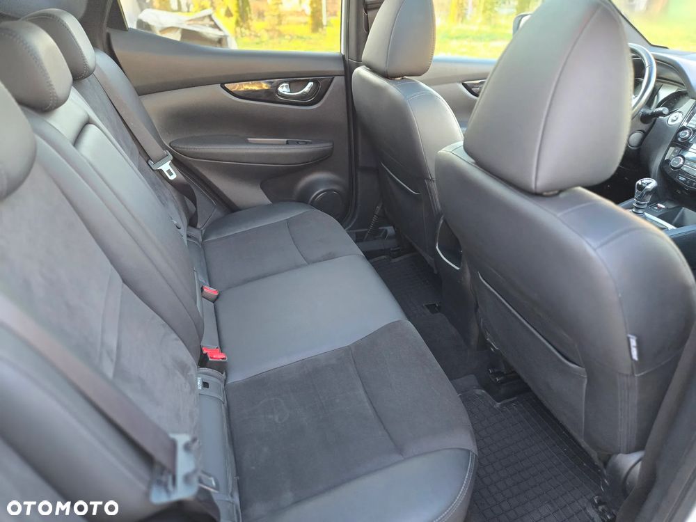 Nissan Qashqai 1.6 DIG-T N-Vision - 26