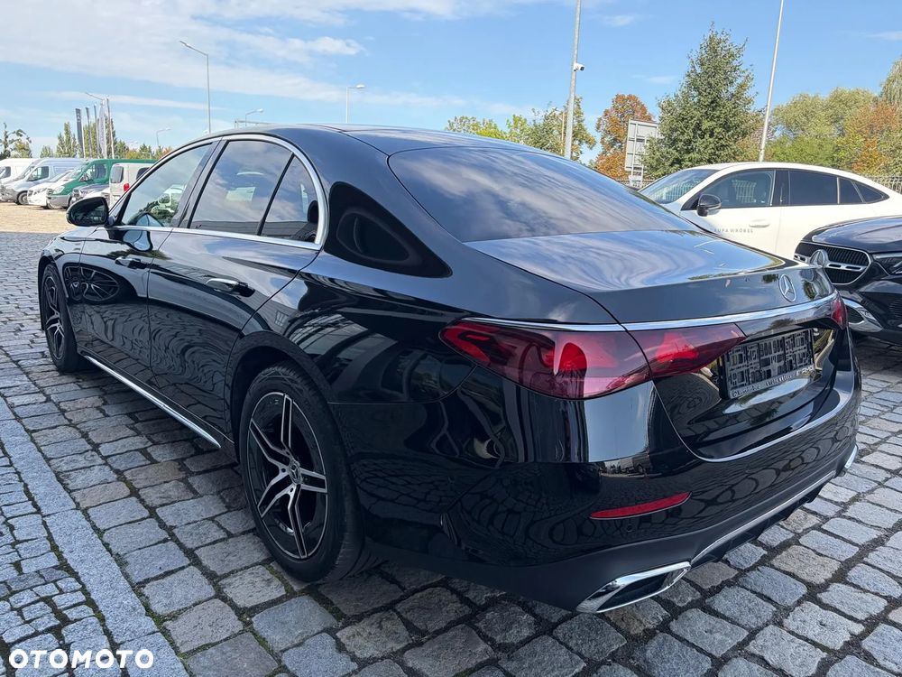 Mercedes-Benz Klasa E 220 d 4Matic 9G-TRONIC Edition AMG Line - 6