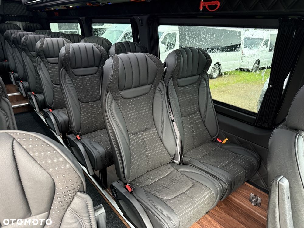 Mercedes-Benz Sprinter 519 Tourist Line - 16