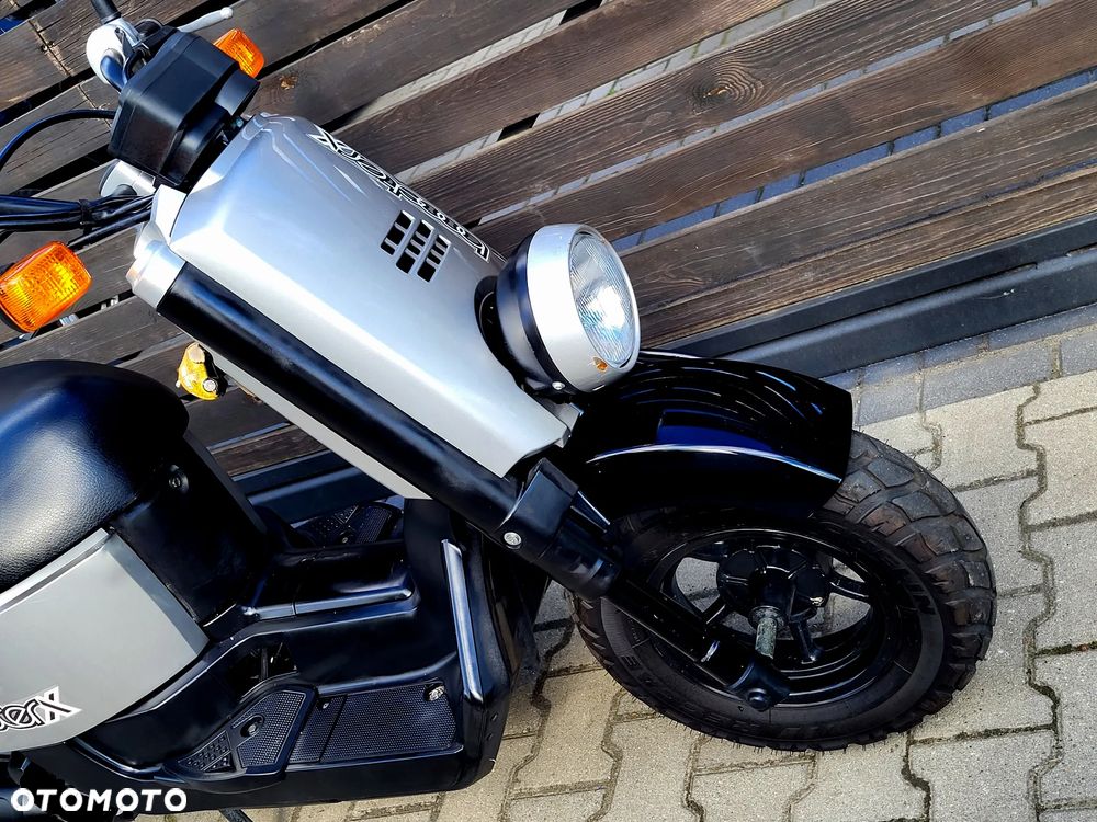 Yamaha Inny - 9