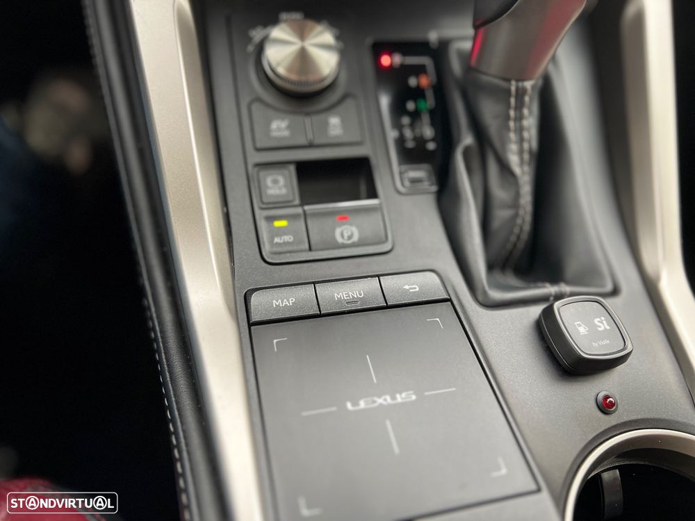 Lexus NX 300h Business - 22