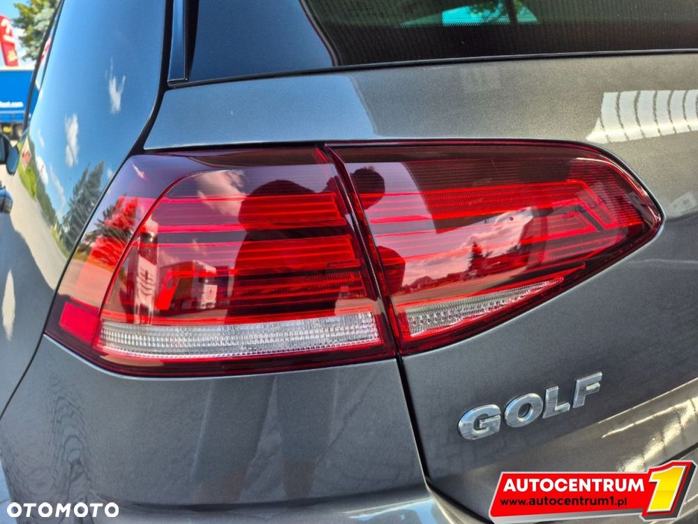 Volkswagen Golf - 21