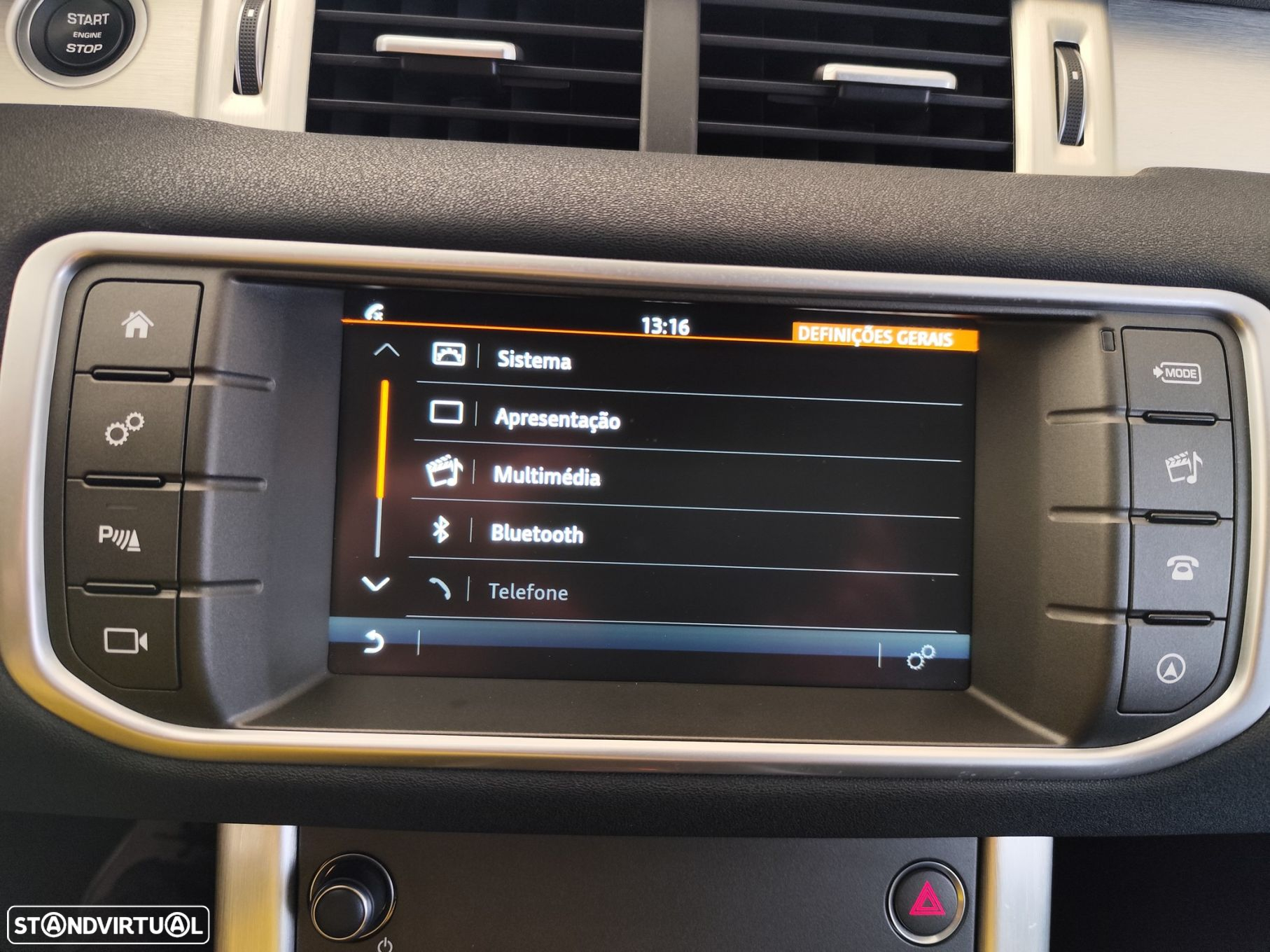 Land Rover Range Rover Evoque 2.0 TD4 SE Dynamic Auto - 32