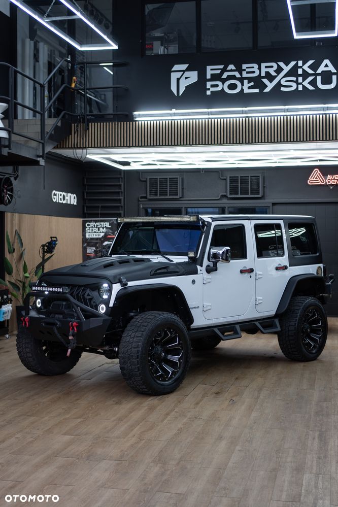 Jeep Wrangler 3.6 Unlim Sahara - 8