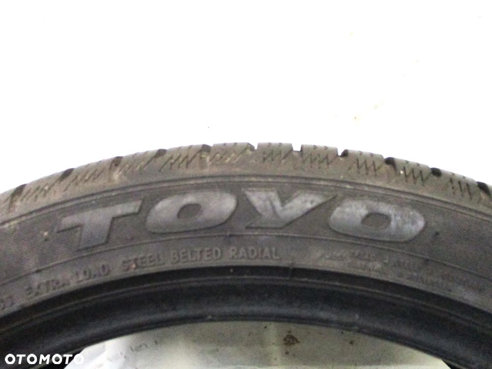 OPONY 235 40 19 96W TOYO - ZIMA - 3