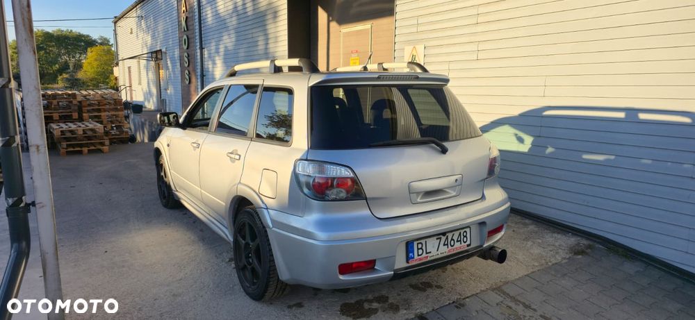 Mitsubishi Outlander 2006 photo 3