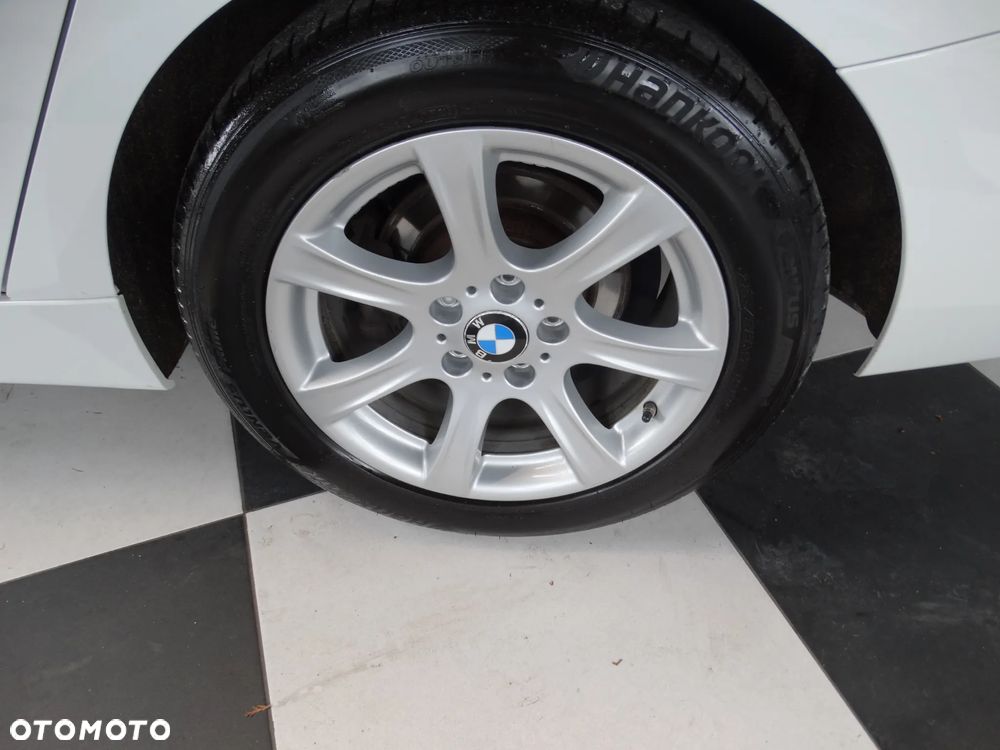 BMW Seria 3 318d Luxury Line - 6