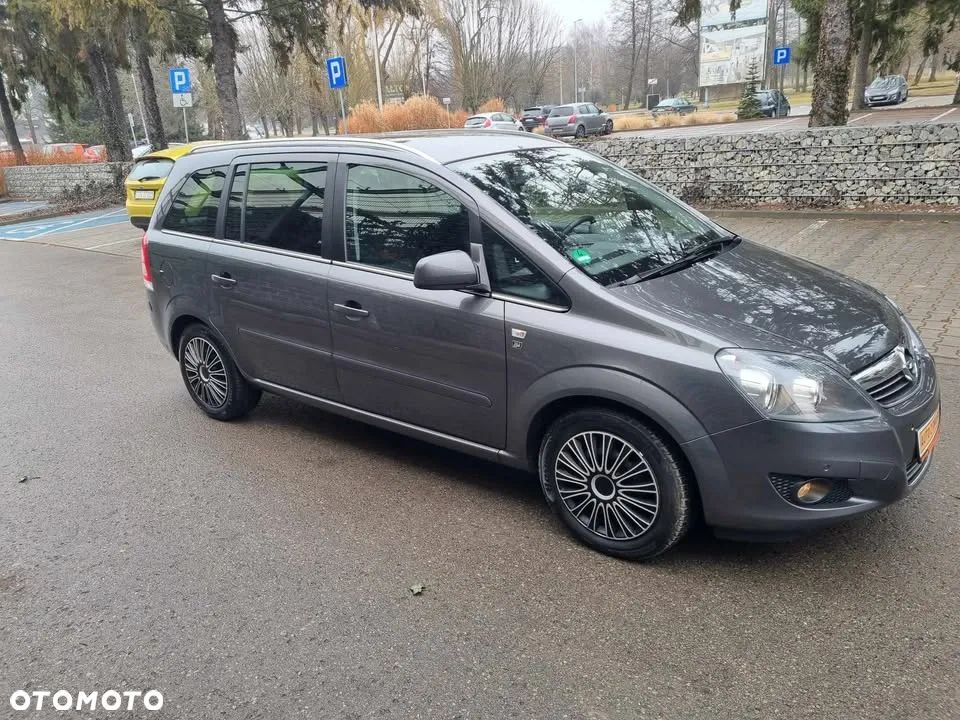 Opel Zafira - 4