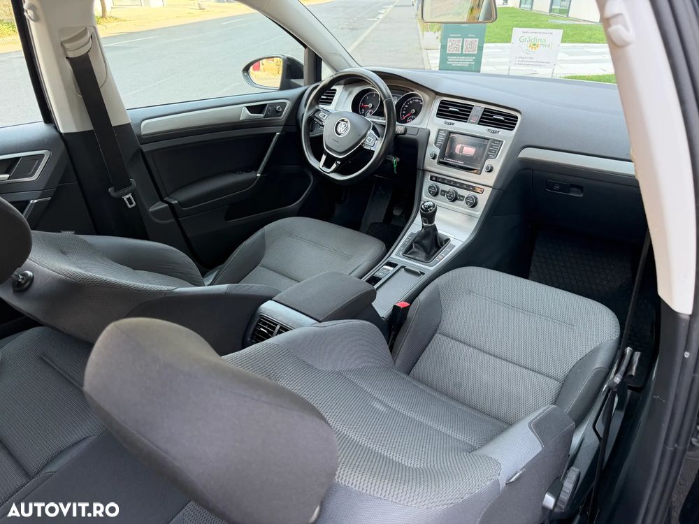 Volkswagen Golf 1.6 TDI DPF Comfortline - 6