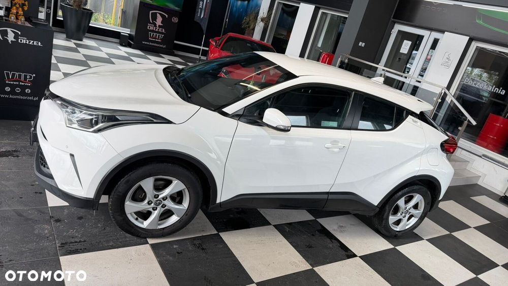 Toyota C-HR - 4