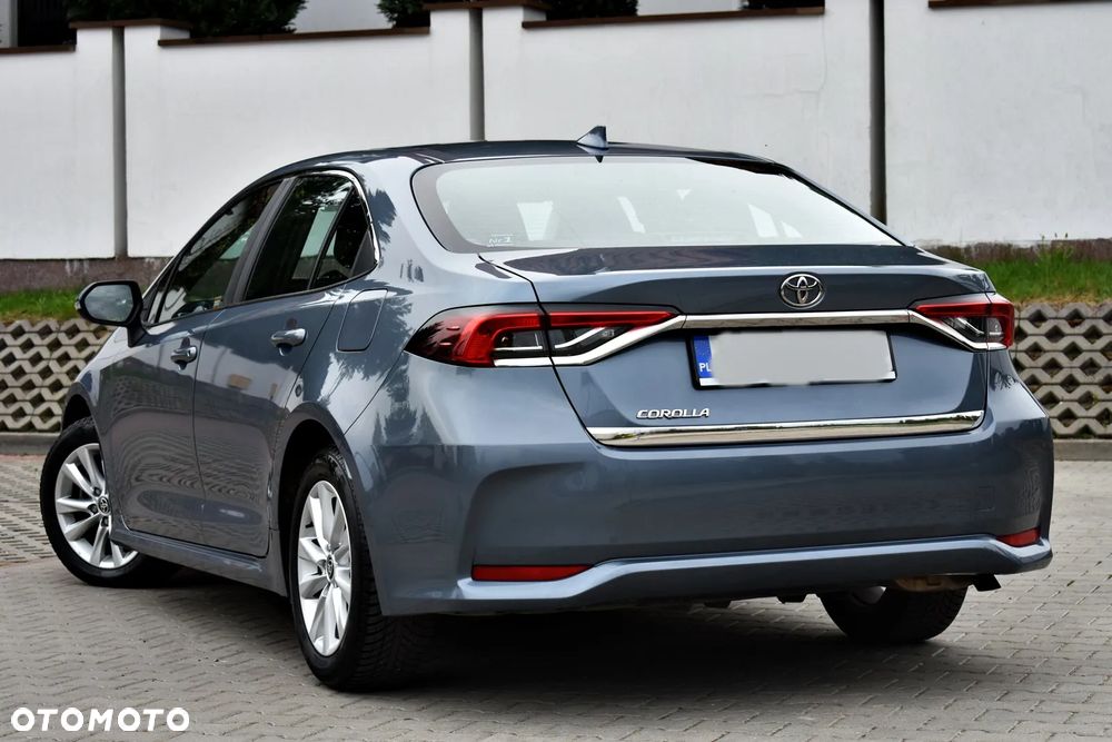 Toyota Corolla - 4