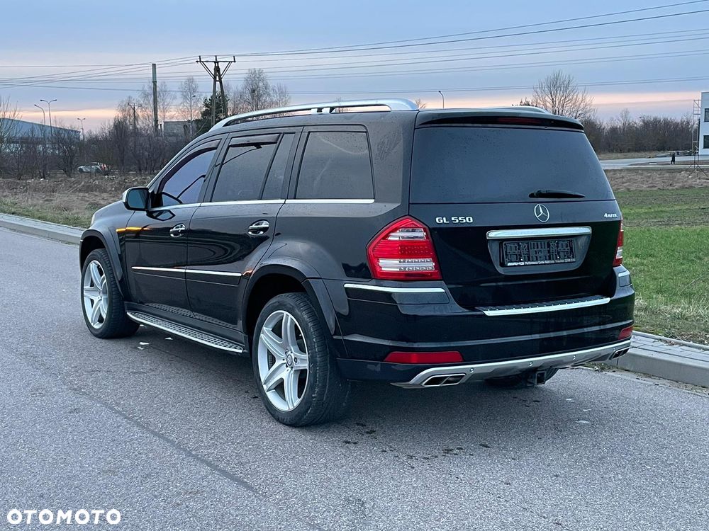Mercedes-Benz GL 500 4Matic 7G-TRONIC Grand Edition - 3