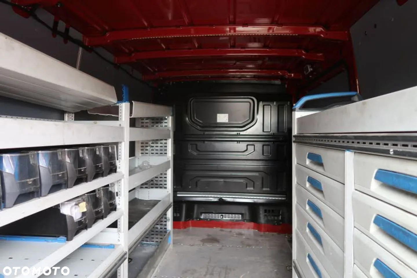 Volkswagen Crafter - 11