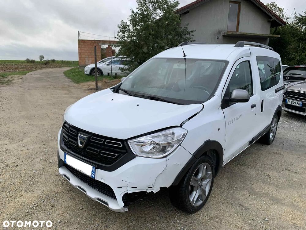 Dacia Dokker TCe 115 Stepway - 40