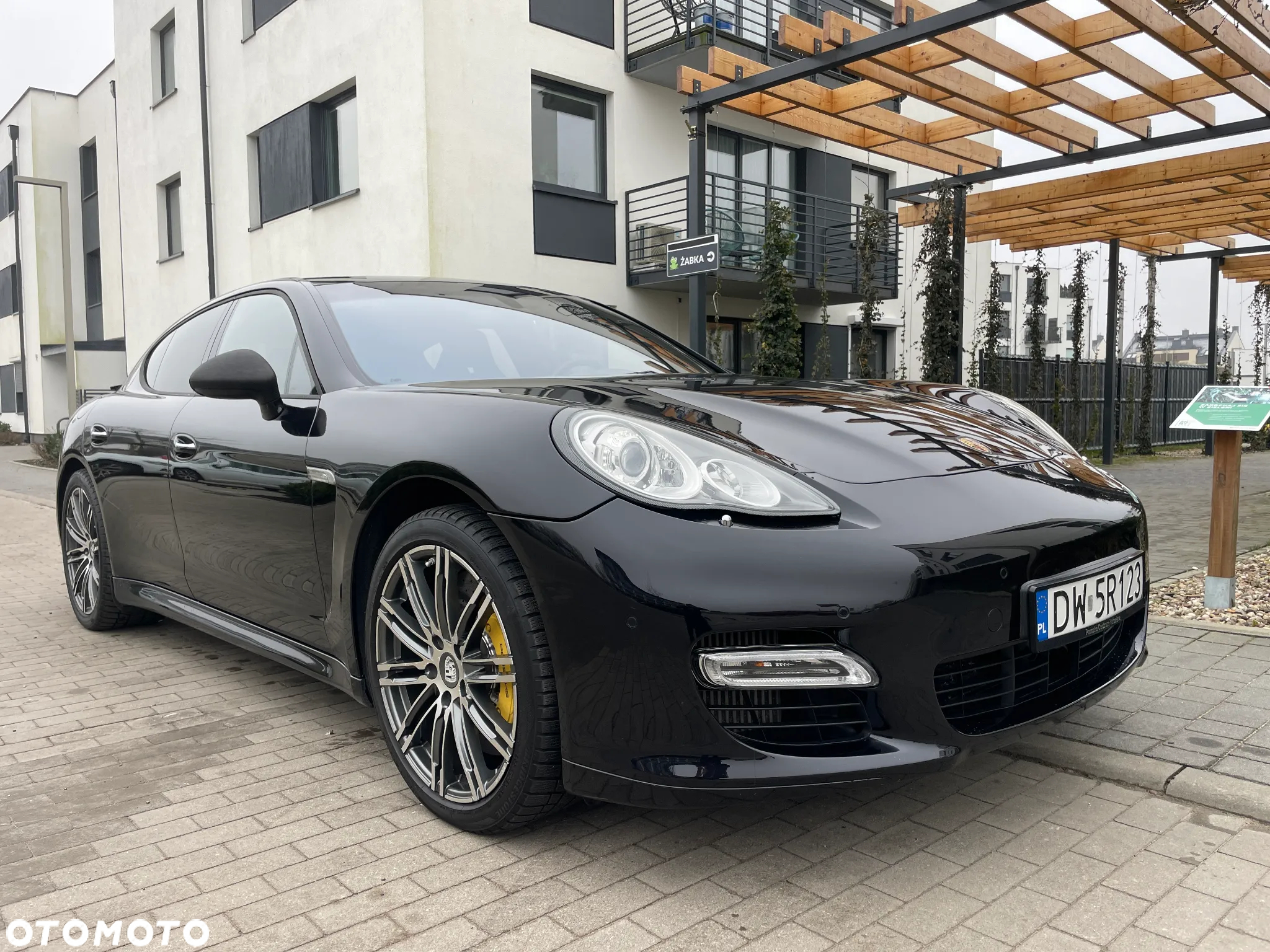 Porsche Panamera Turbo - 12