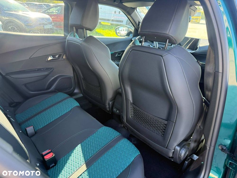 Peugeot 2008 PureTech mHEV Envy e-DCS6 - 11