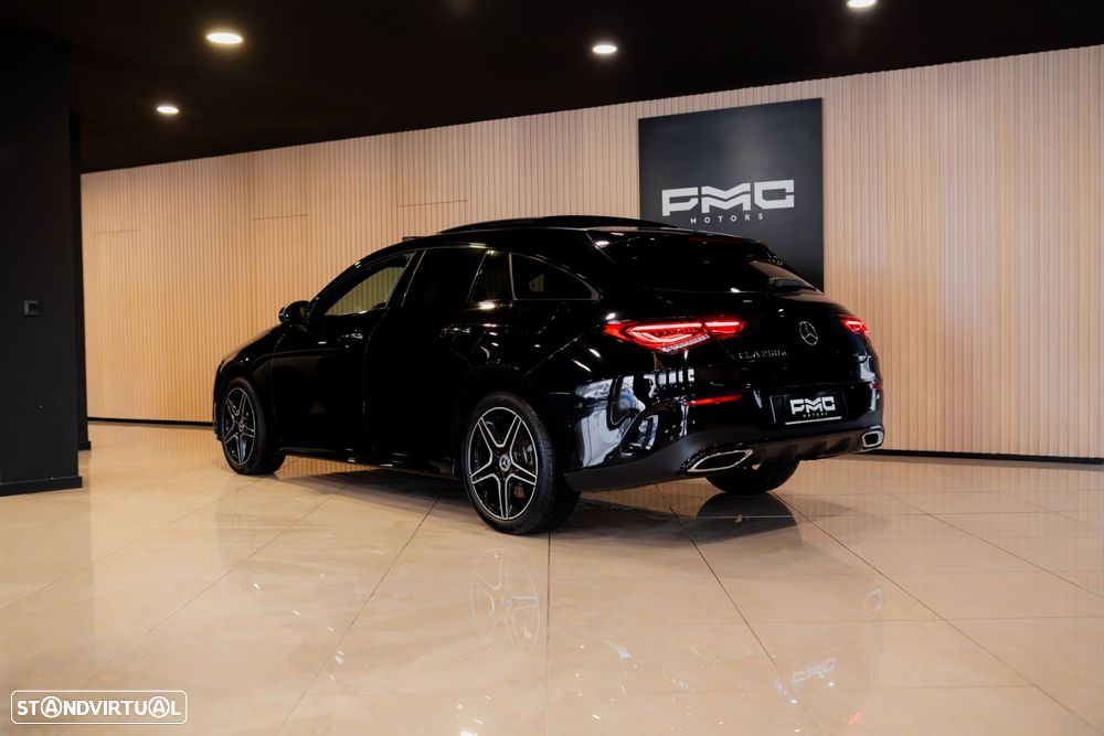 Mercedes-Benz CLA 250 e Shooting Brake AMG Line - 3