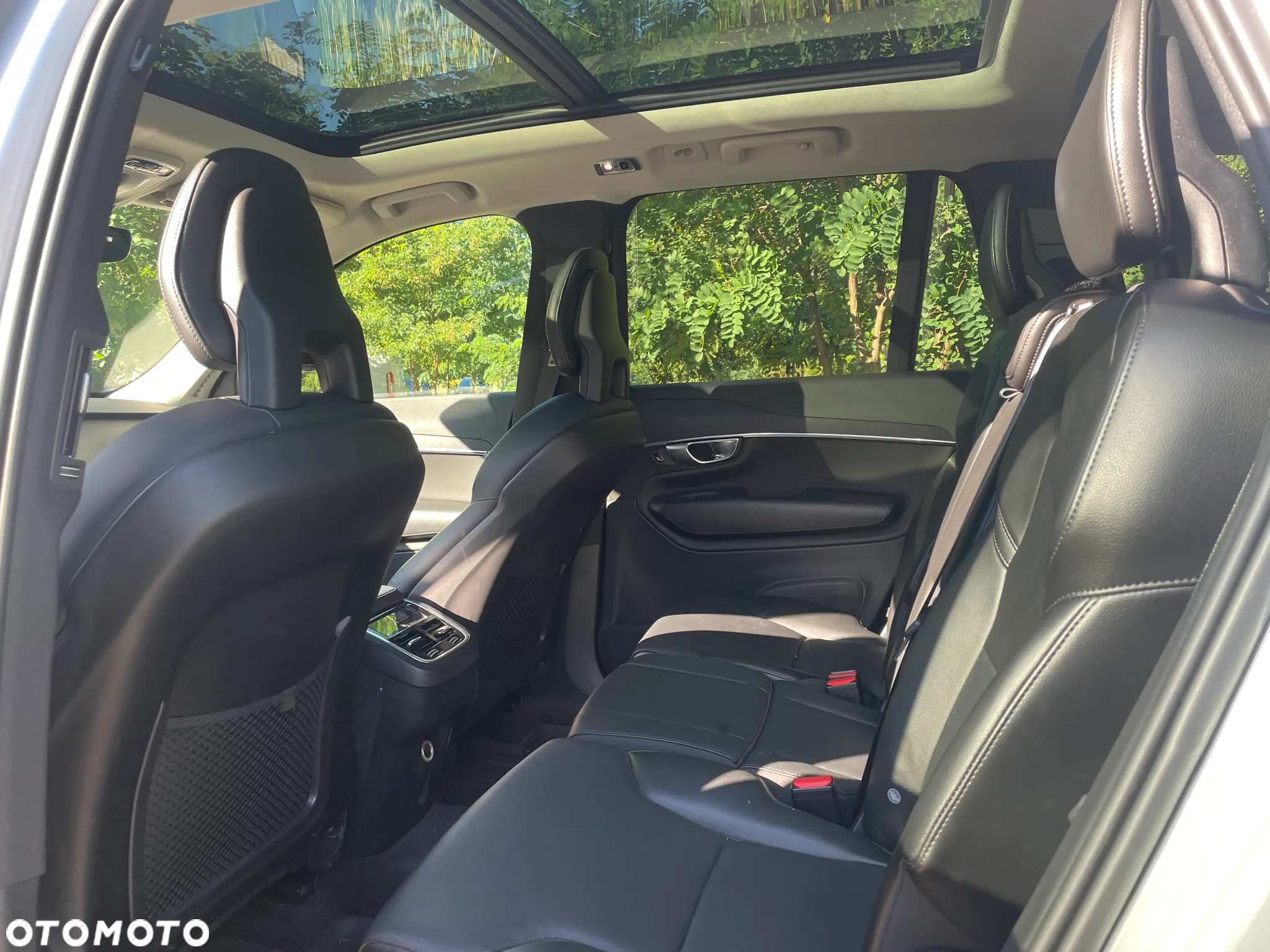 Volvo XC 90 - 9