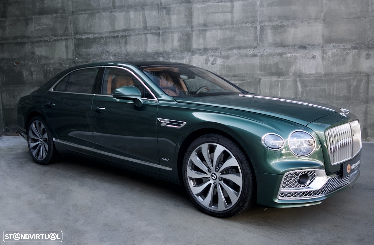 Bentley Flying Spur Hybrid - 8