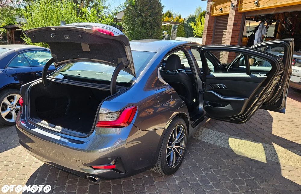 BMW Seria 3 330i xDrive M Sport sport - 20