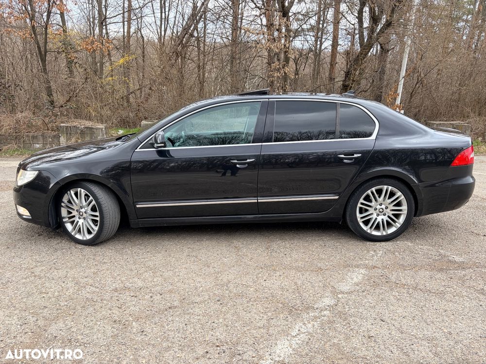 Skoda Superb 2.0 TDI Ambition DSG - 2