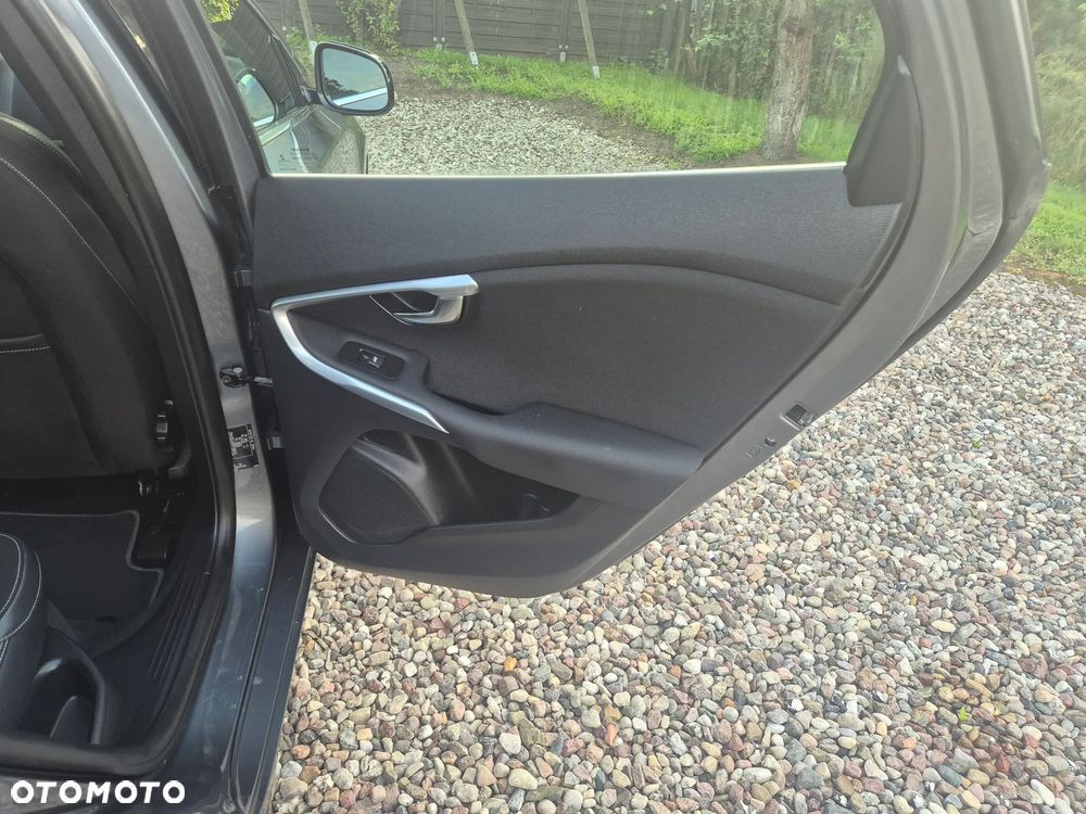 Volvo V40 D4 Summum - 7