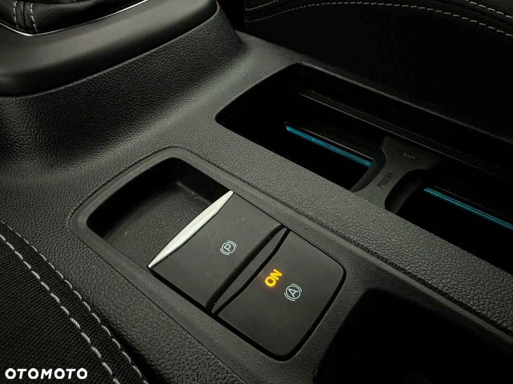 Ford Focus 1.0 EcoBoost mHEV Titanium X - 31