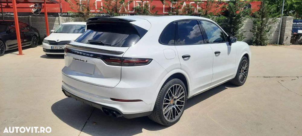 Porsche Cayenne - 5
