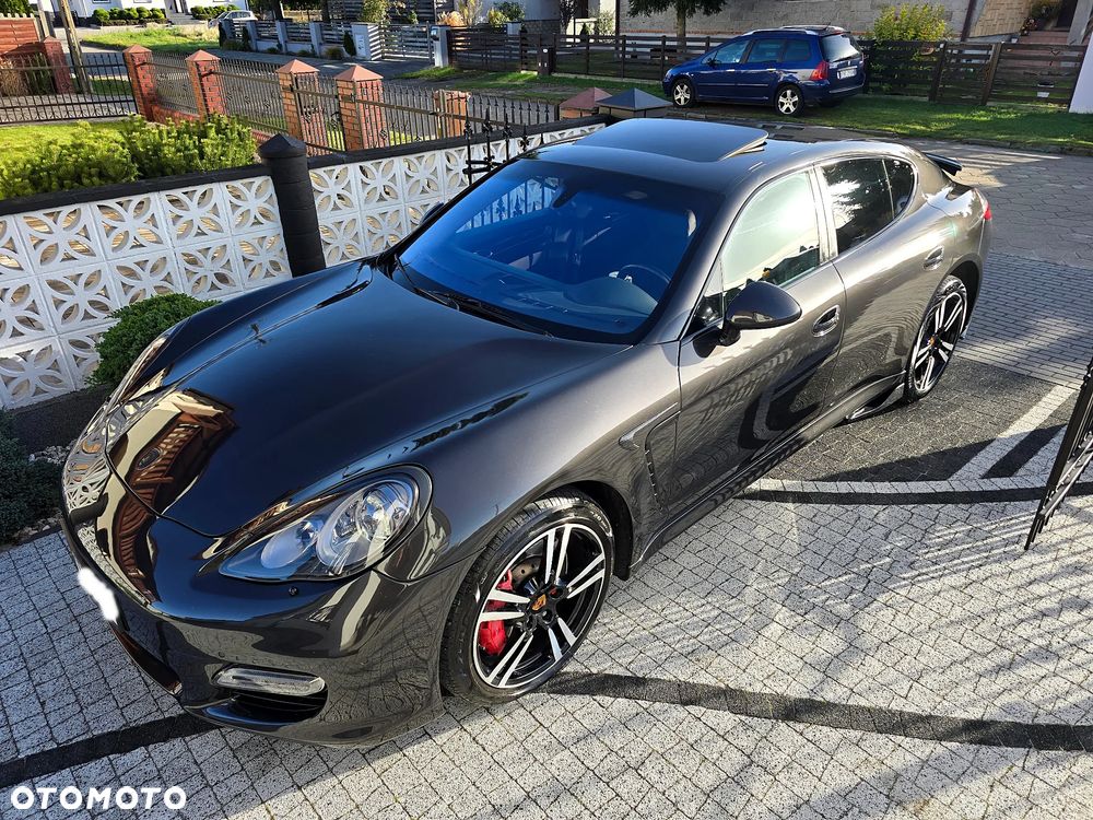 Porsche Panamera 2012 photo 2