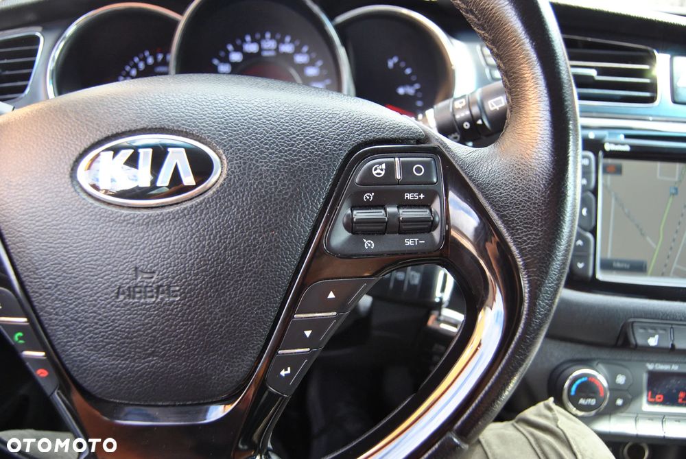 Kia Ceed 1.6 GDI Platinum Edition - 39