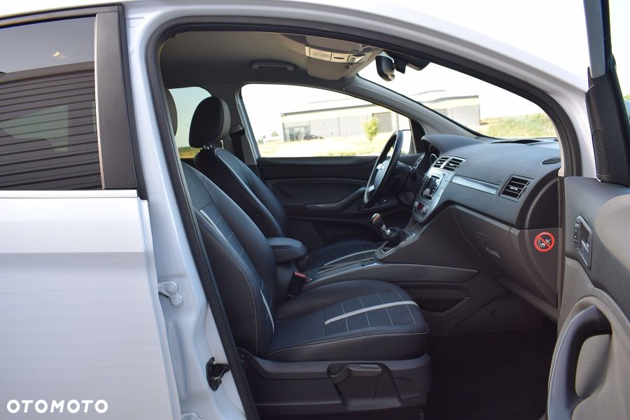 Ford Kuga 2.0 TDCi Titanium - 14