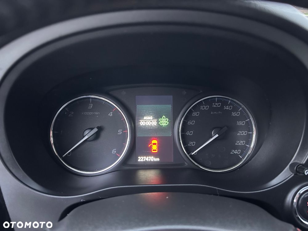 Mitsubishi Outlander 2.2 DI-D 4WD Diamant Edition - 19