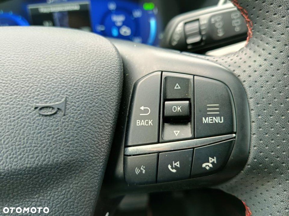 Ford Kuga - 16