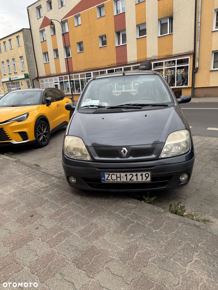 Renault Scenic 1.4 16V Family - 1