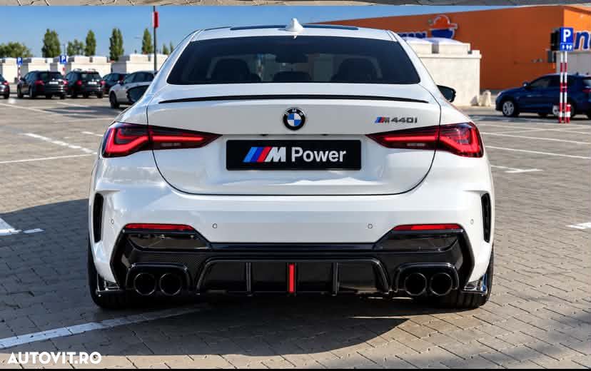 BMW M4 M440i xDrive AT MHEV - 2