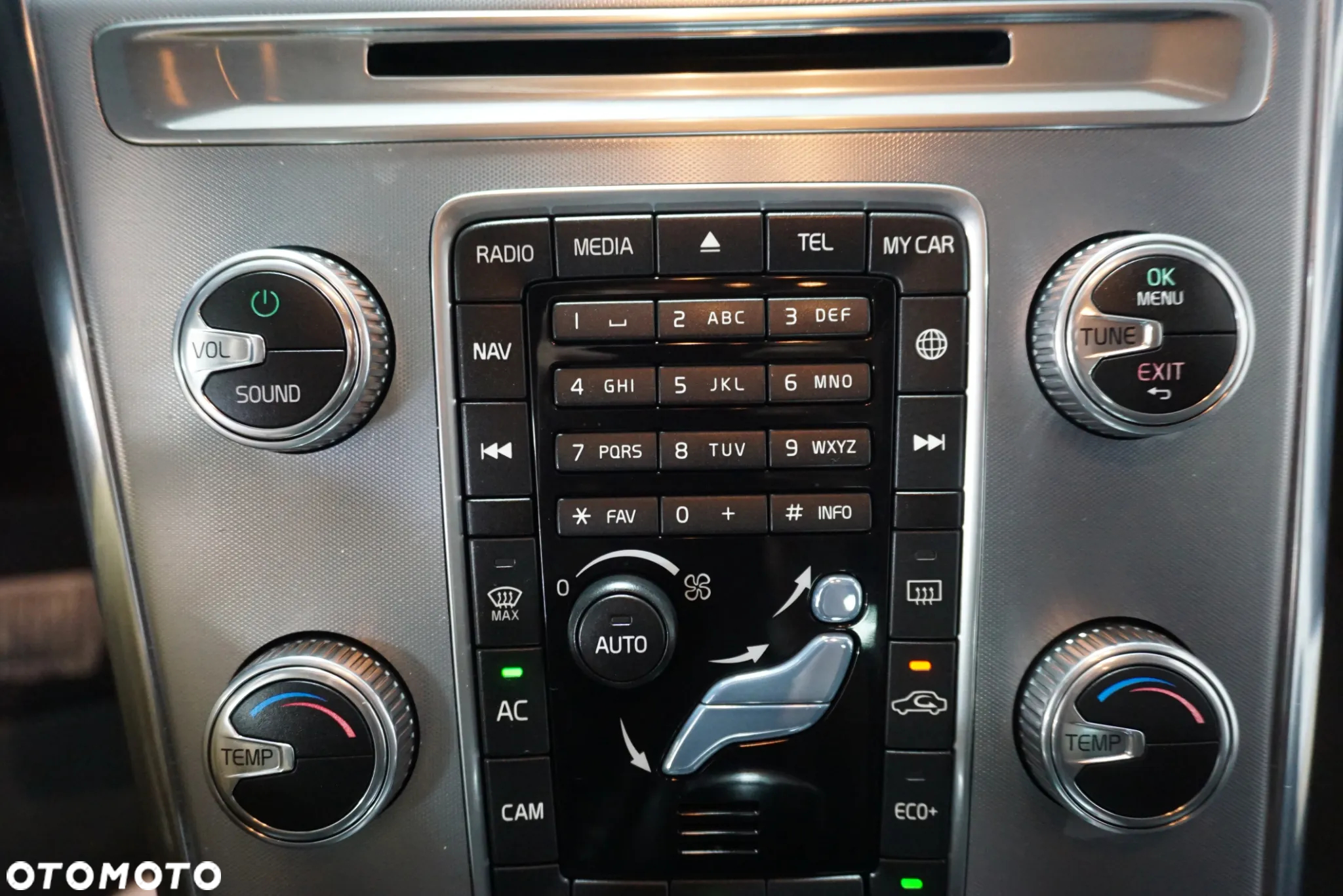 Volvo XC 60 - 33