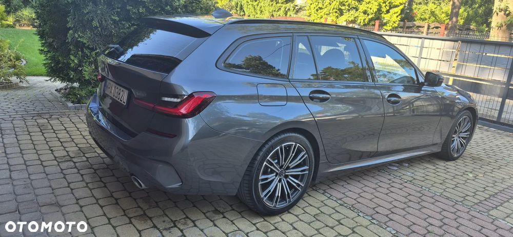 BMW Seria 3 330d xDrive - 5