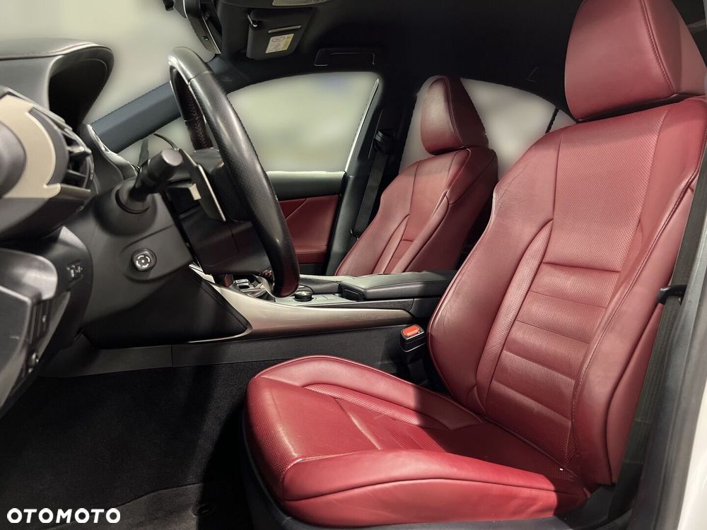 Lexus IS 200t F Sport - 19