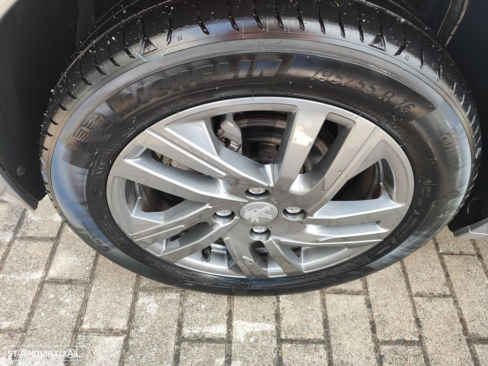 Peugeot 208 1.5 BlueHDi Active Pack - 7