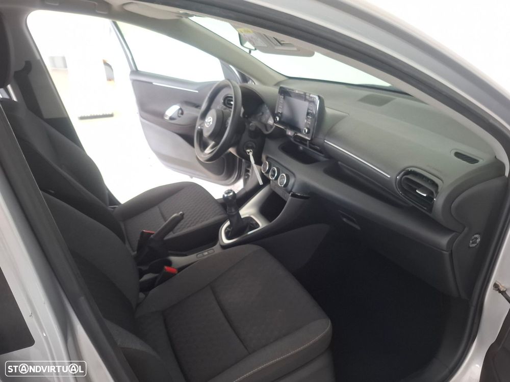 Toyota Yaris 1.0 VVT-i Comfort Plus - 8