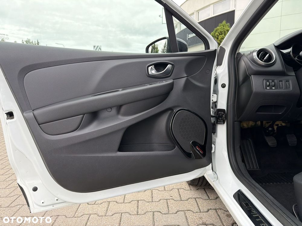 Renault Clio 1.2 16V Limited - 11